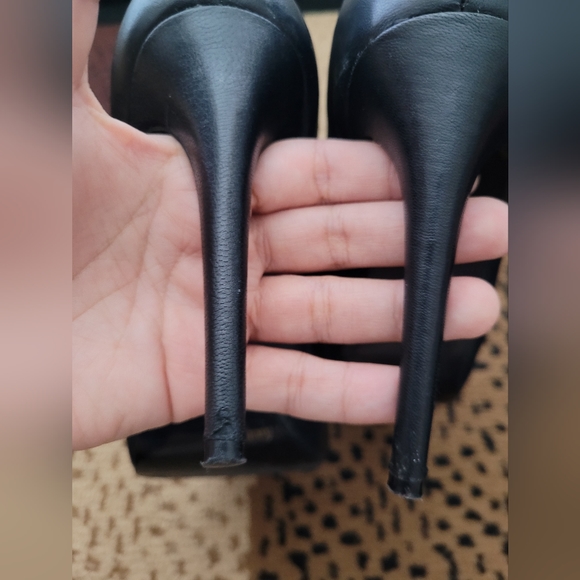 Vince Camuto Heels size 8.5 - Picture 9 of 10